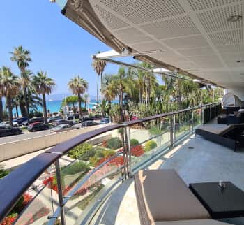 Croisette Beach Cannesin huoneisto 320 m2 meren ra...